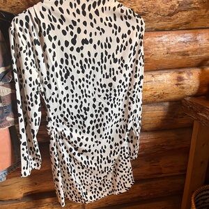 H&M Cream and Black Patterned Dress